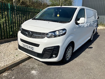 Vauxhall Vivaro feature image