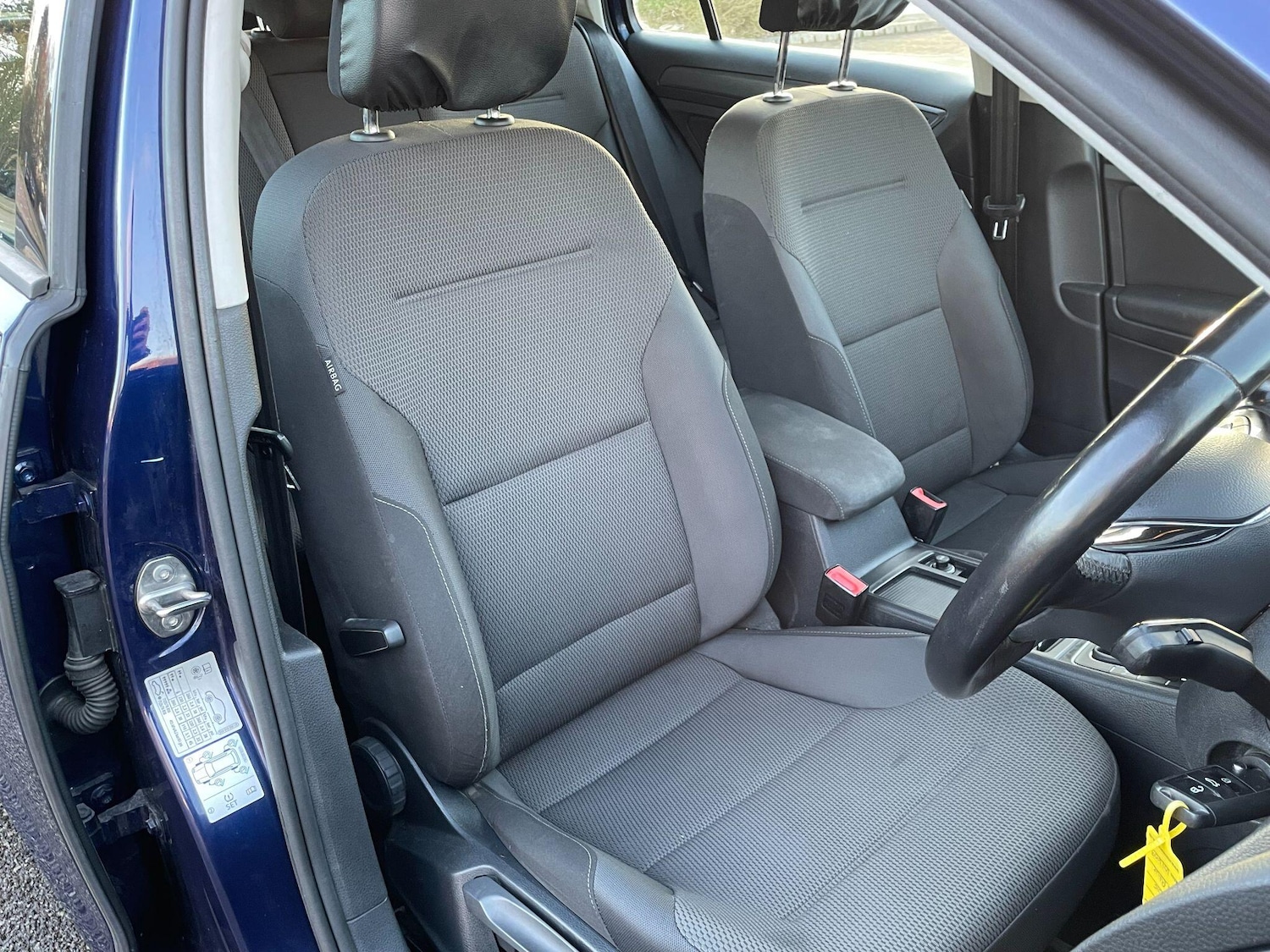 Used Volkswagen Golf 2017 for sale - 77040383: Photo 18