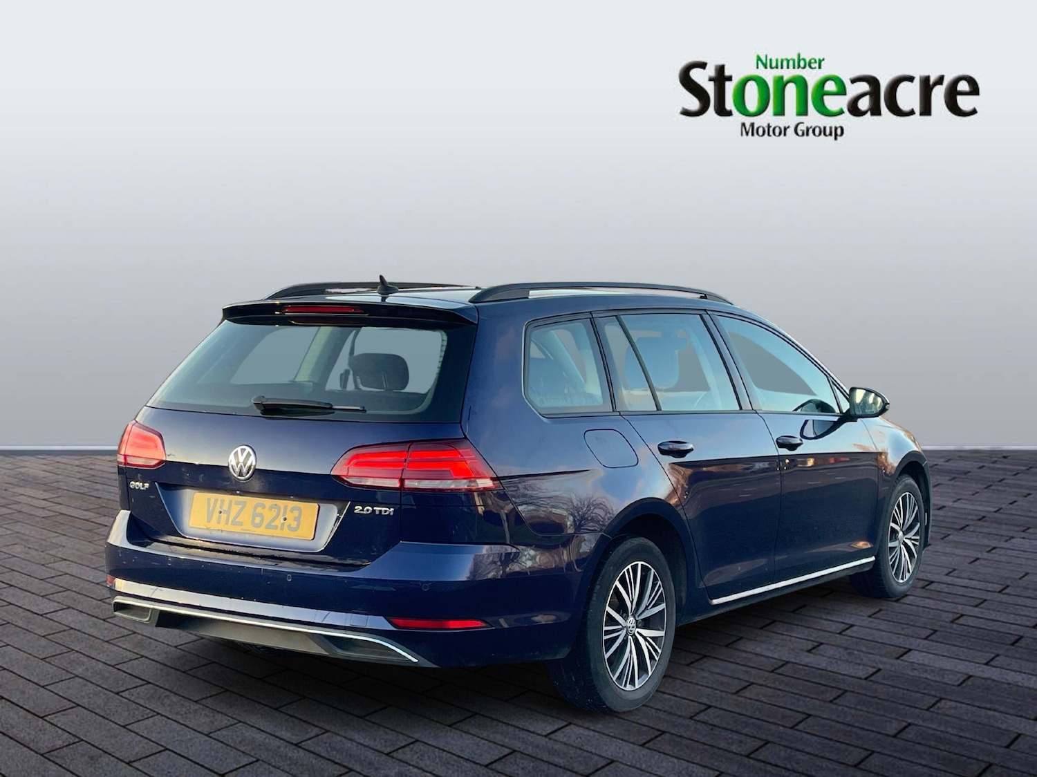 Used Volkswagen Golf 2017 for sale - 77040383: Photo 7