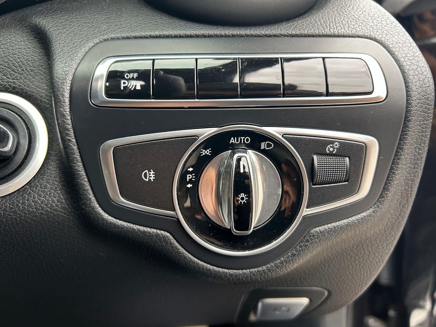 Used Mercedes-Benz C-Class 2016 for sale - 76137384: Photo 17