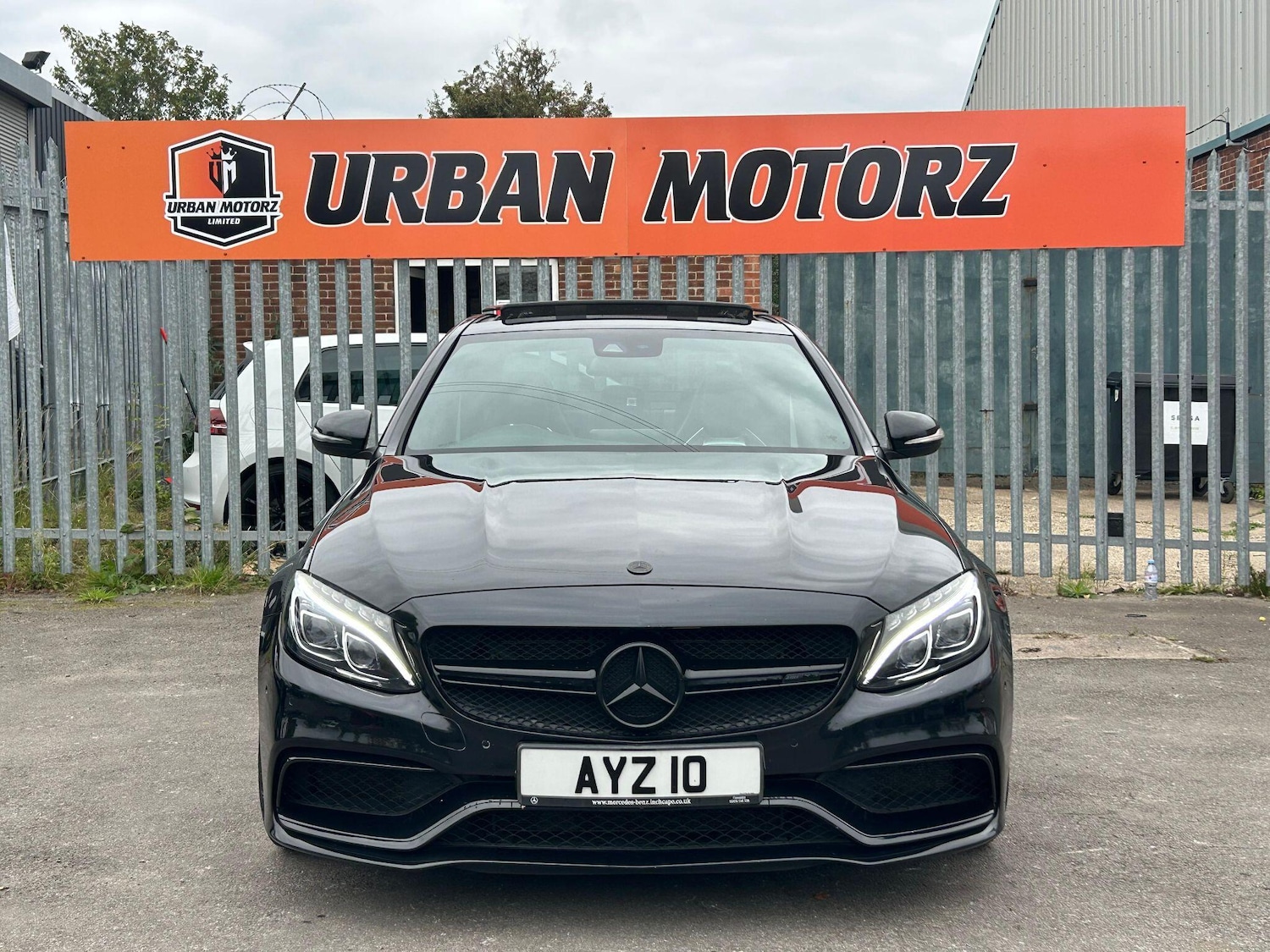 Used Mercedes-Benz C-Class 2016 for sale - 76137384: Photo 2