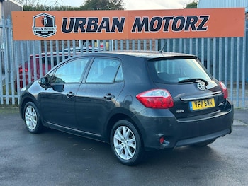 Used Toyota Auris 2011 for sale - 76425152: Photo