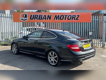 Used Mercedes-Benz C-Class 2013 for sale - 76136279: Photo
