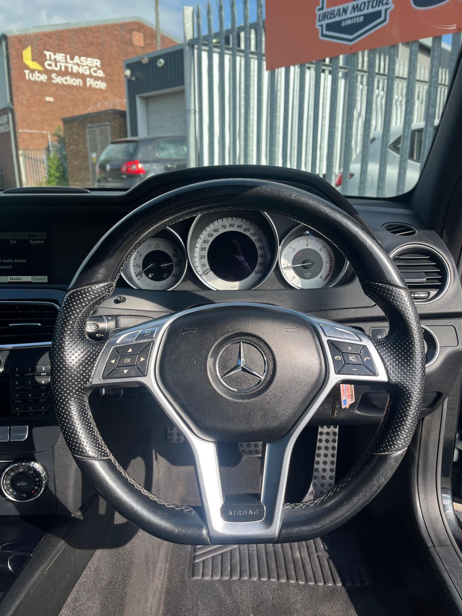 Used Mercedes-Benz C Class 2013 for sale - 76136279: Photo 7