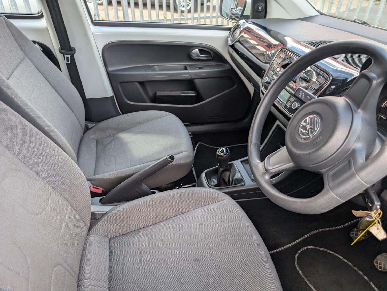 Used Volkswagen up! 2014 for sale - 76136428: Photo 7