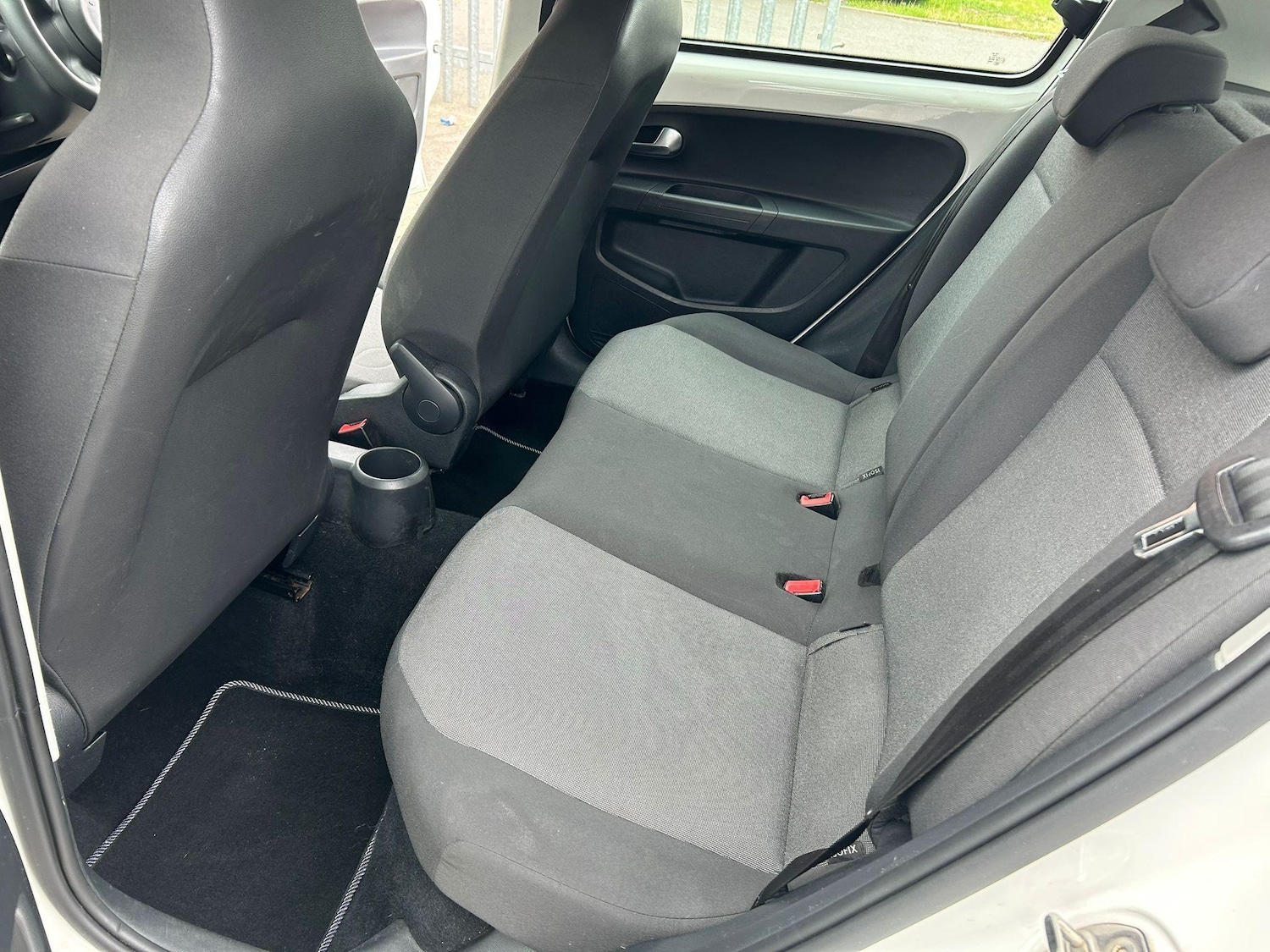 Used Volkswagen up! 2014 for sale - 76136428: Photo 9