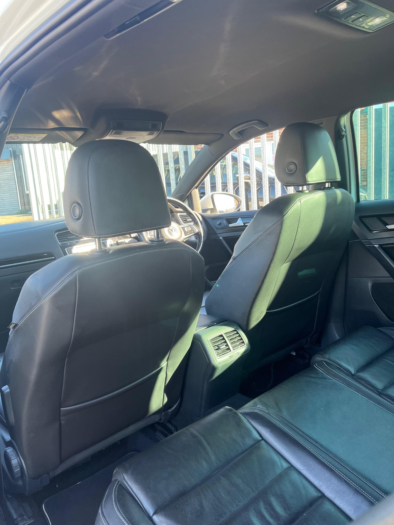 Used Volkswagen Golf 2015 for sale - 76138432: Photo 15