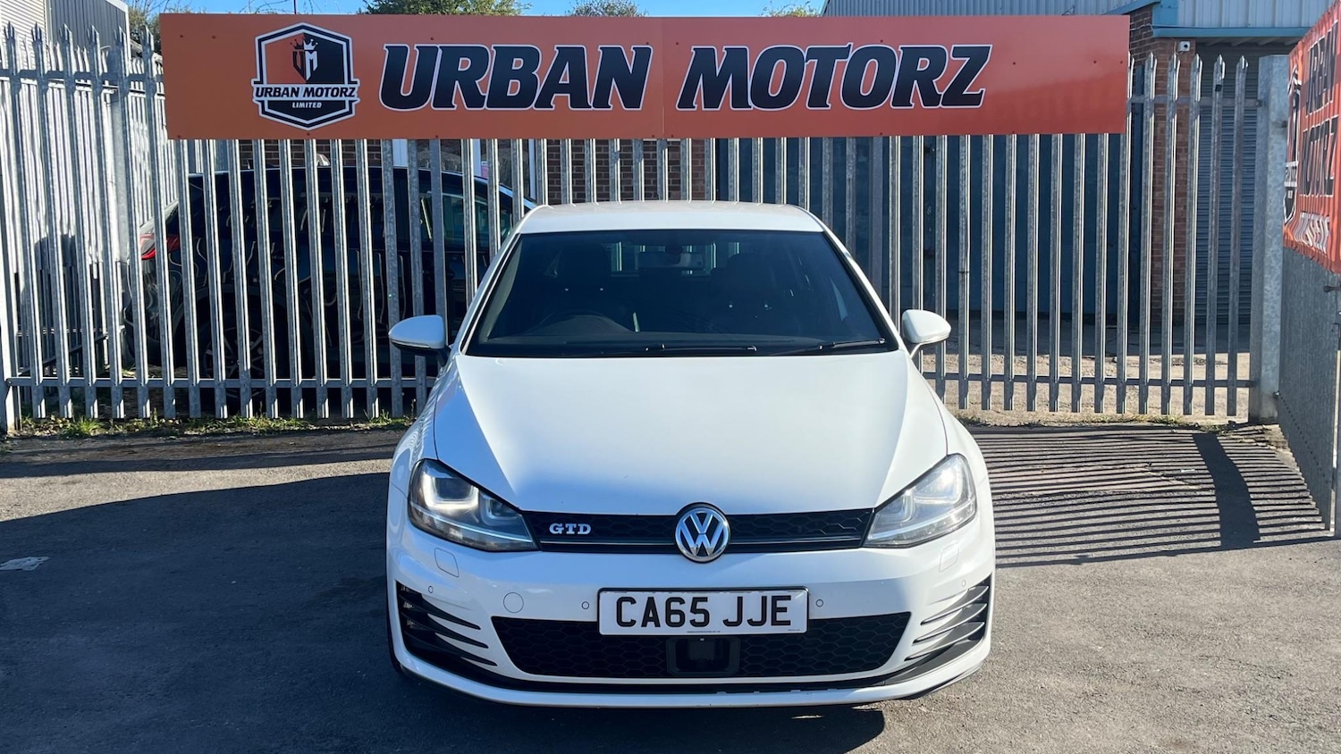 Used Volkswagen Golf 2015 for sale - 76138432: Photo 3
