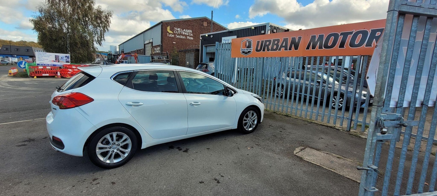 Used Kia Ceed 2014 for sale - 76398325: Photo 10