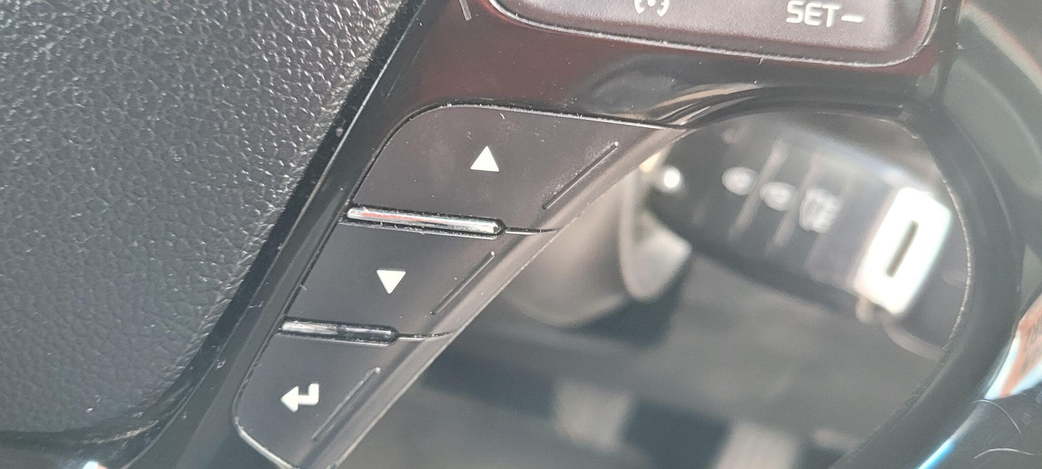 Used Kia Ceed 2014 for sale - 76398325: Photo 19