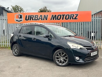 Used Toyota Verso 2014 for sale - 76136989: Photo