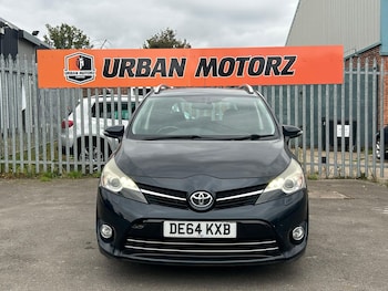 Used Toyota Verso 2014 for sale - 76136989: Photo