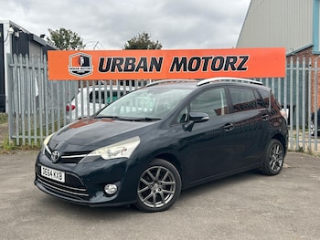 Used Toyota Verso 2014 for sale - 76136989: Photo