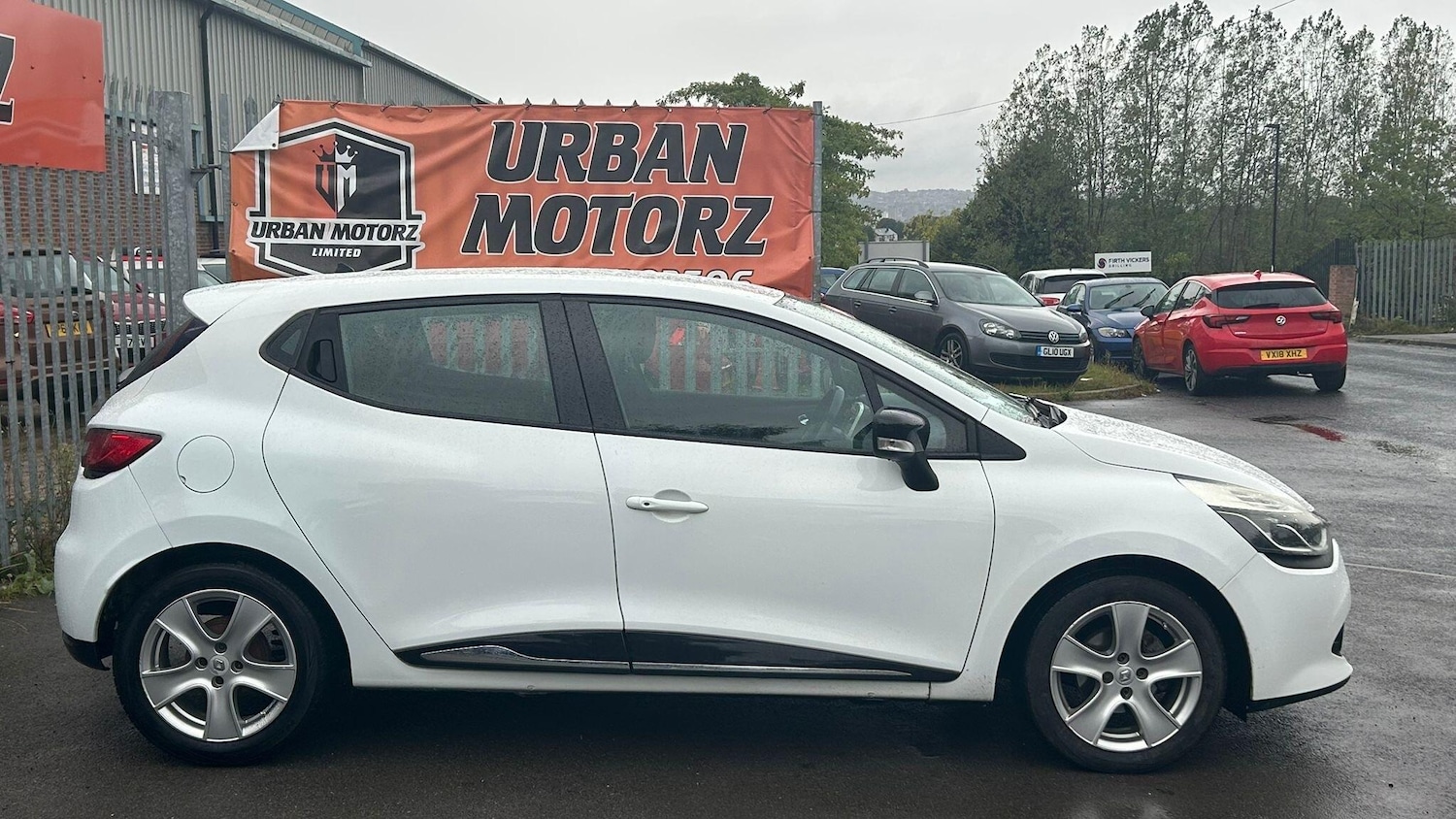 Used Renault Clio 2015 for sale - 76135893: Photo 11