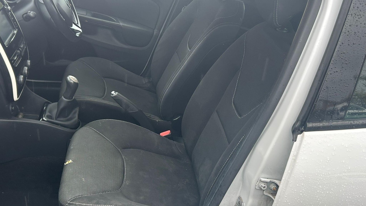 Used Renault Clio 2015 for sale - 76135893: Photo 16