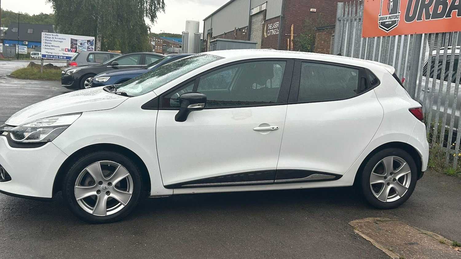 Used Renault Clio 2015 for sale - 76135893: Photo 7