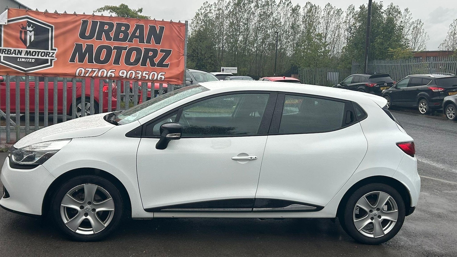 Used Renault Clio 2015 for sale - 76135893: Photo 8