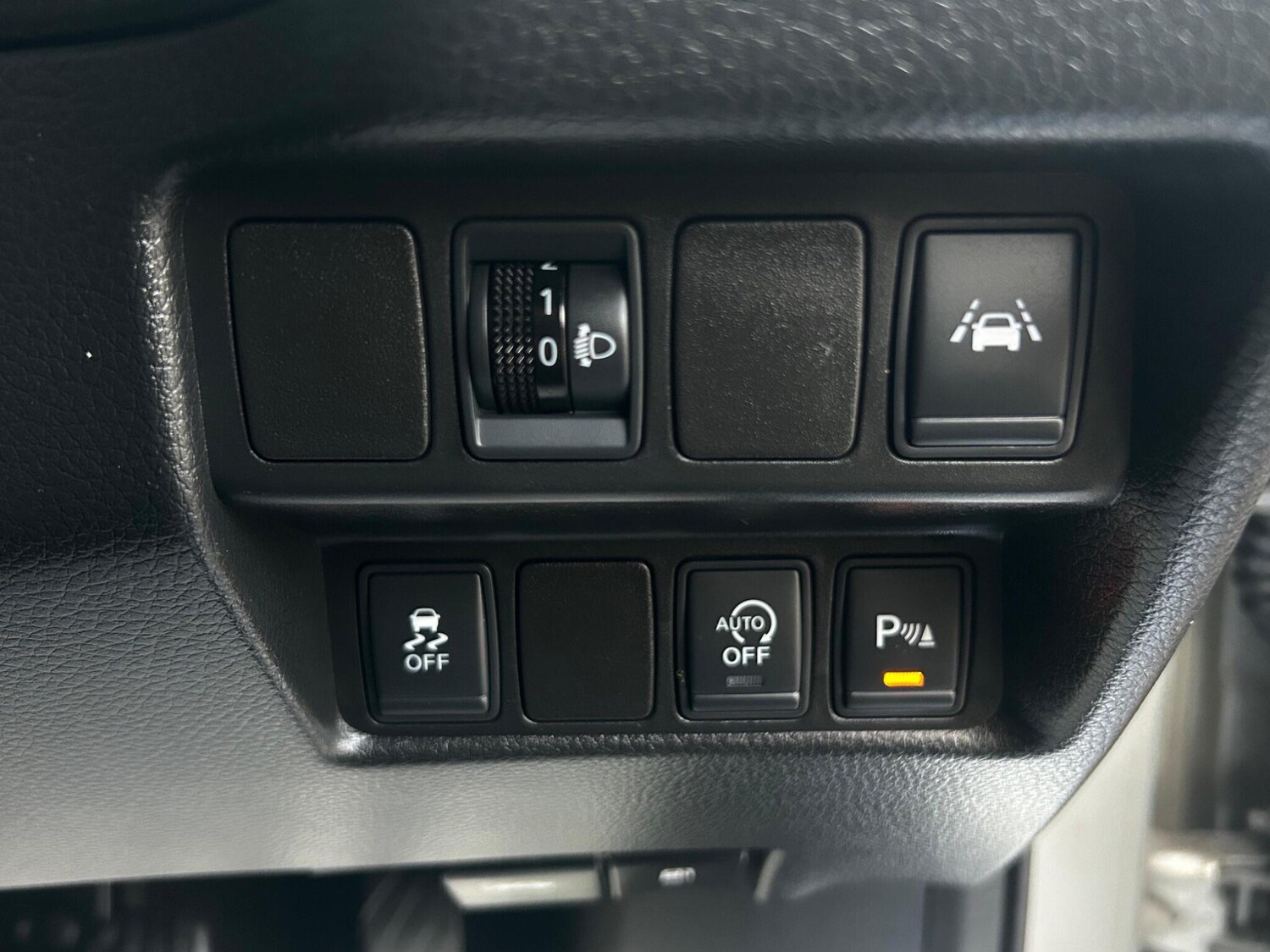 Used Nissan Qashqai 2015 for sale - 76326852: Photo 16