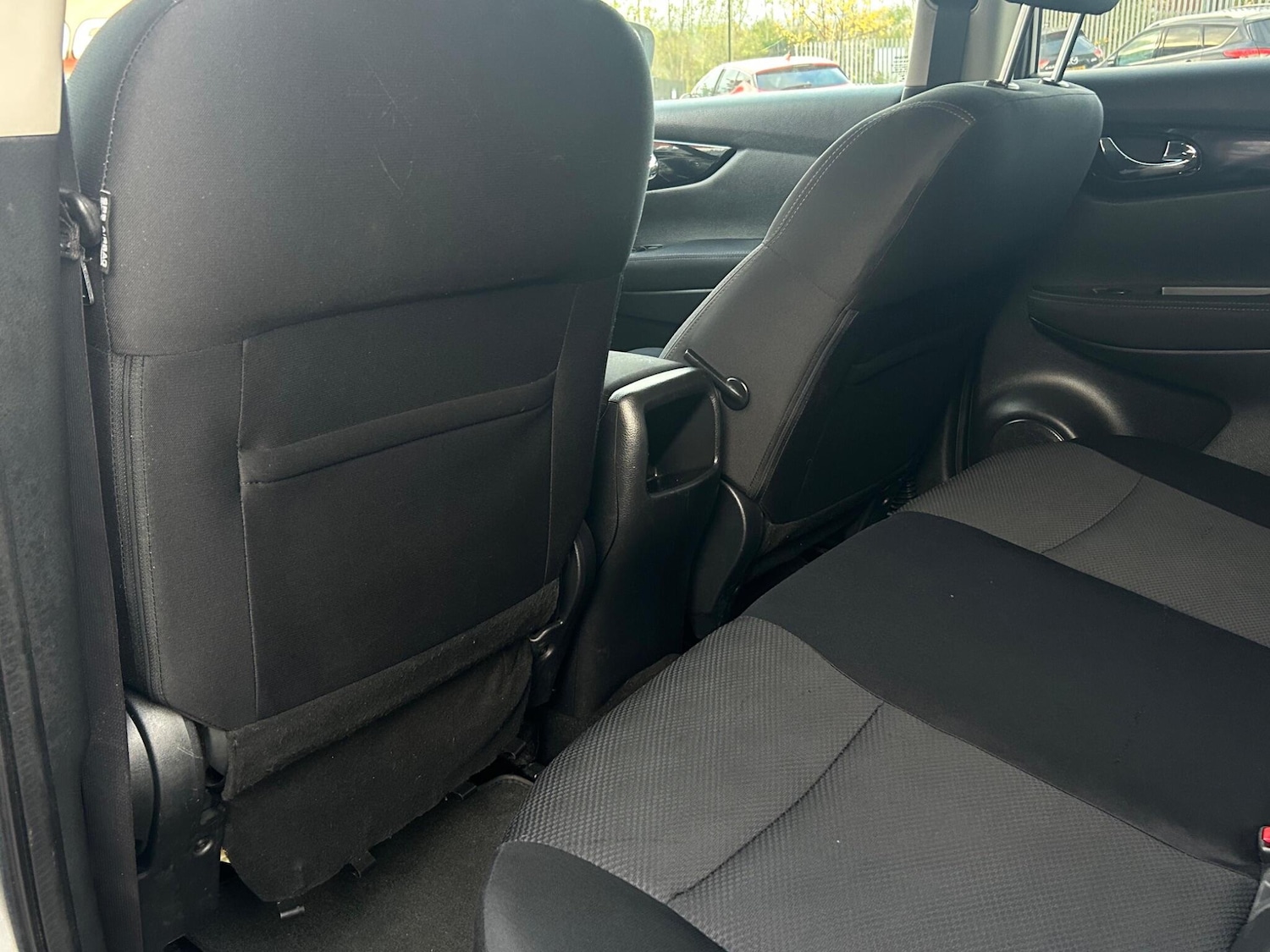 Used Nissan Qashqai 2015 for sale - 76326852: Photo 8