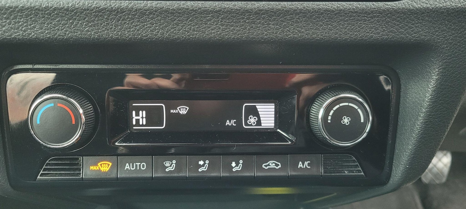 Used Skoda Fabia 2016 for sale - 76592773: Photo 48