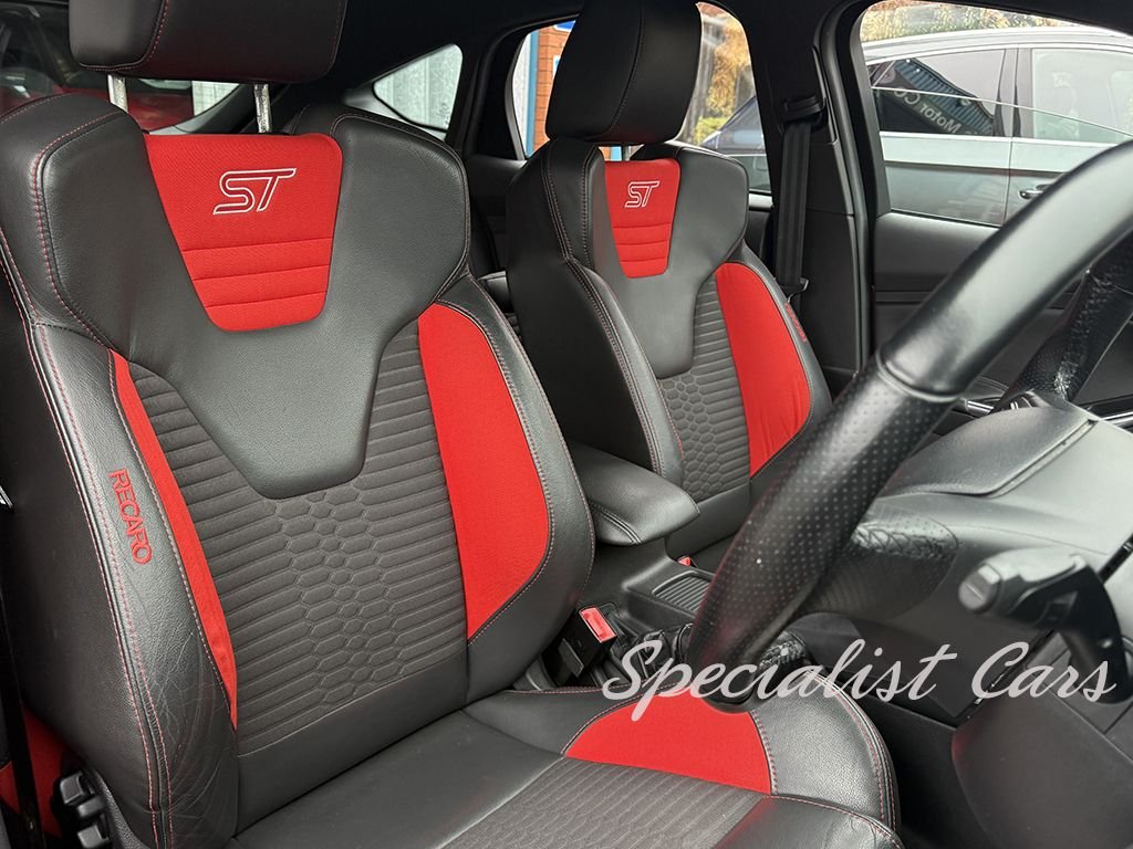 Used Ford Focus 2015 for sale - 77642718: Photo 2