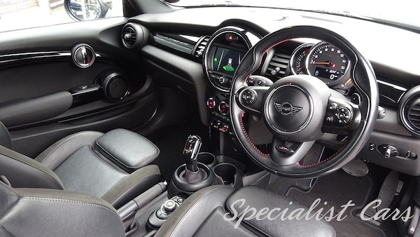 Used MINI Hatch 2018 for sale - 76210440: Photo 7