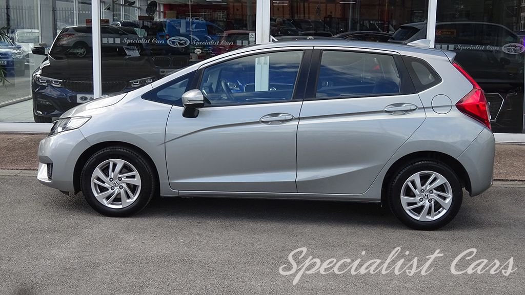 Used Honda Jazz 2016 for sale - 76118803: Photo 30