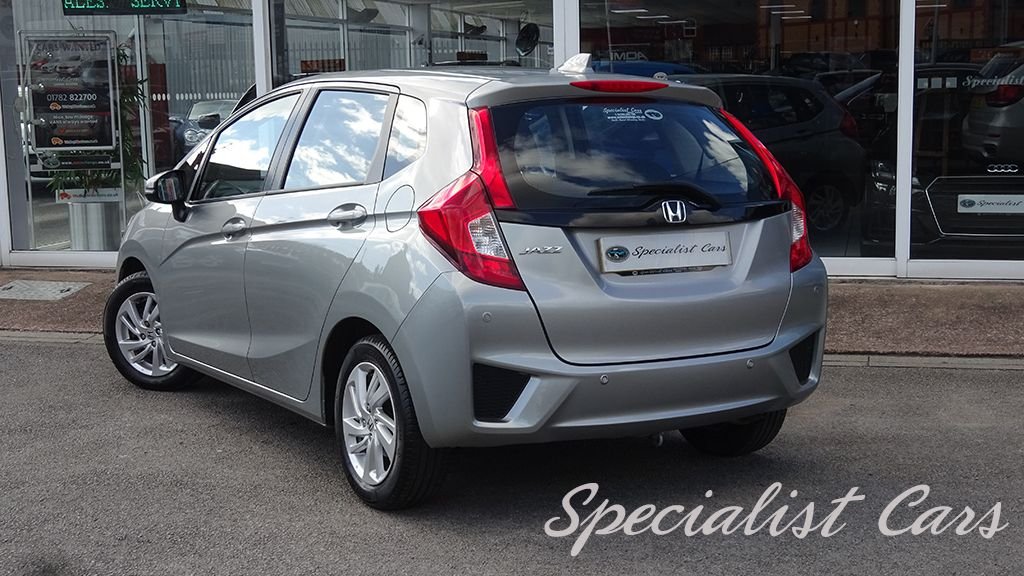 Used Honda Jazz 2016 for sale - 76118803: Photo 32