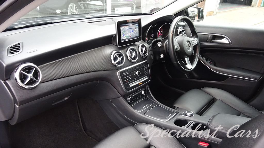 Used Mercedes-Benz GLA 2018 for sale - 75947885: Photo 45