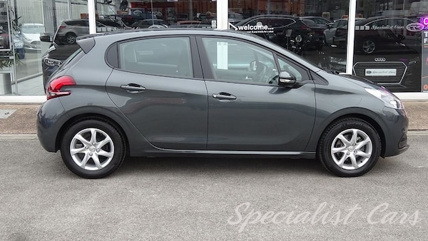 Used Peugeot 208 2017 for sale - 76163234: Photo 10