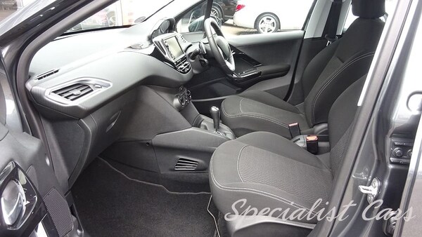 Used Peugeot 208 2017 for sale - 76163234: Photo 13