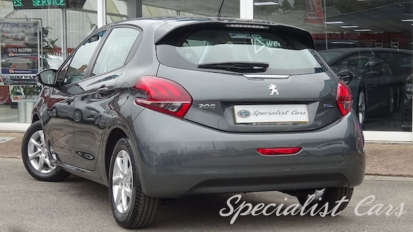 Used Peugeot 208 2017 for sale - 76163234: Photo 31