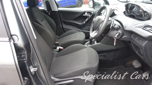 Used Peugeot 208 2017 for sale - 76163234: Photo 32