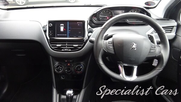 Used Peugeot 208 2017 for sale - 76163234: Photo 6