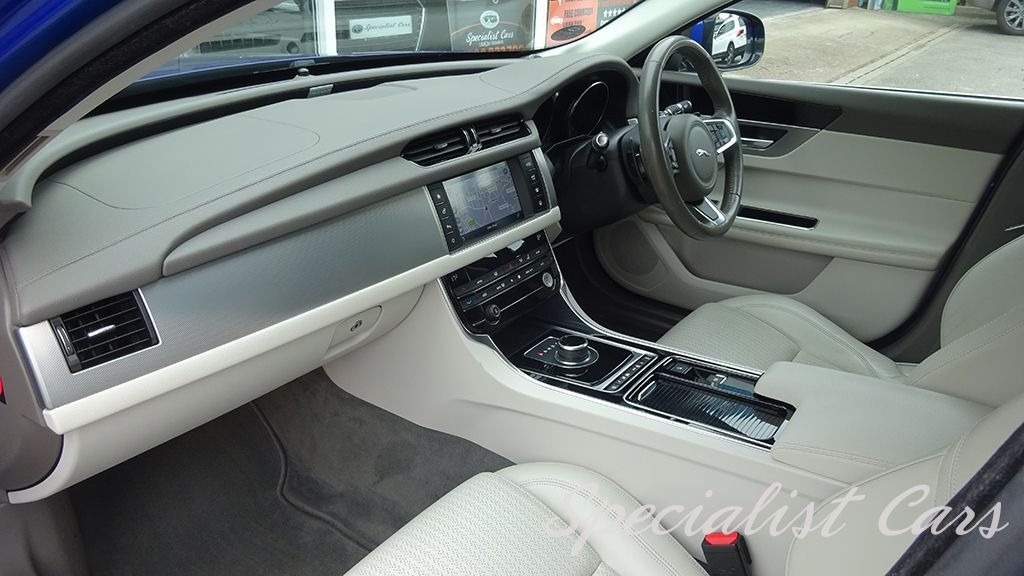 Used Jaguar XF 2017 for sale - 76080678: Photo 42