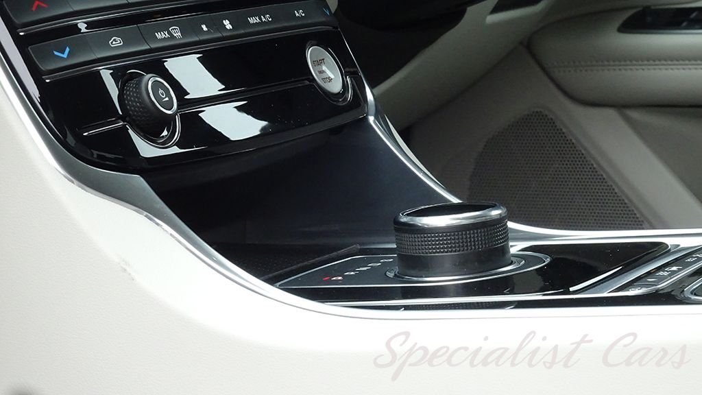 Used Jaguar XF 2017 for sale - 76080678: Photo 45