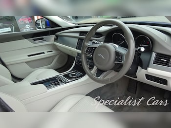 Used Jaguar XF 2017 for sale - 76080678: Photo