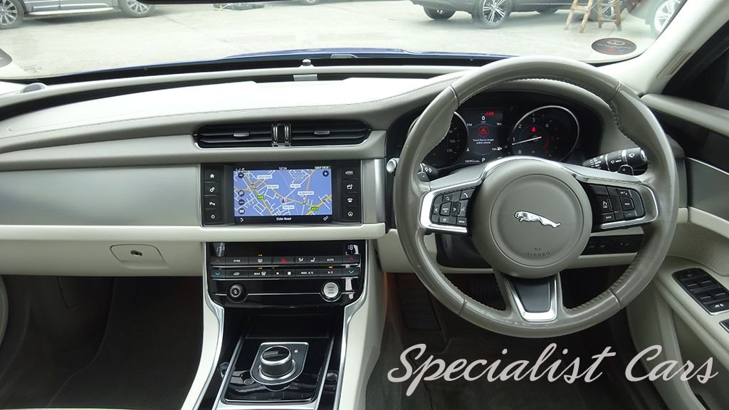 Used Jaguar XF 2017 for sale - 76080678: Photo 6