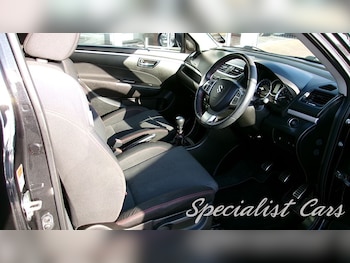Used Suzuki Swift 2013 for sale - 79197536: Photo