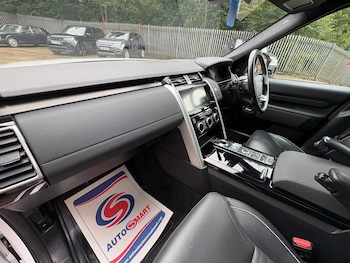 Used Land Rover Discovery 2018 for sale - 77559264: Photo