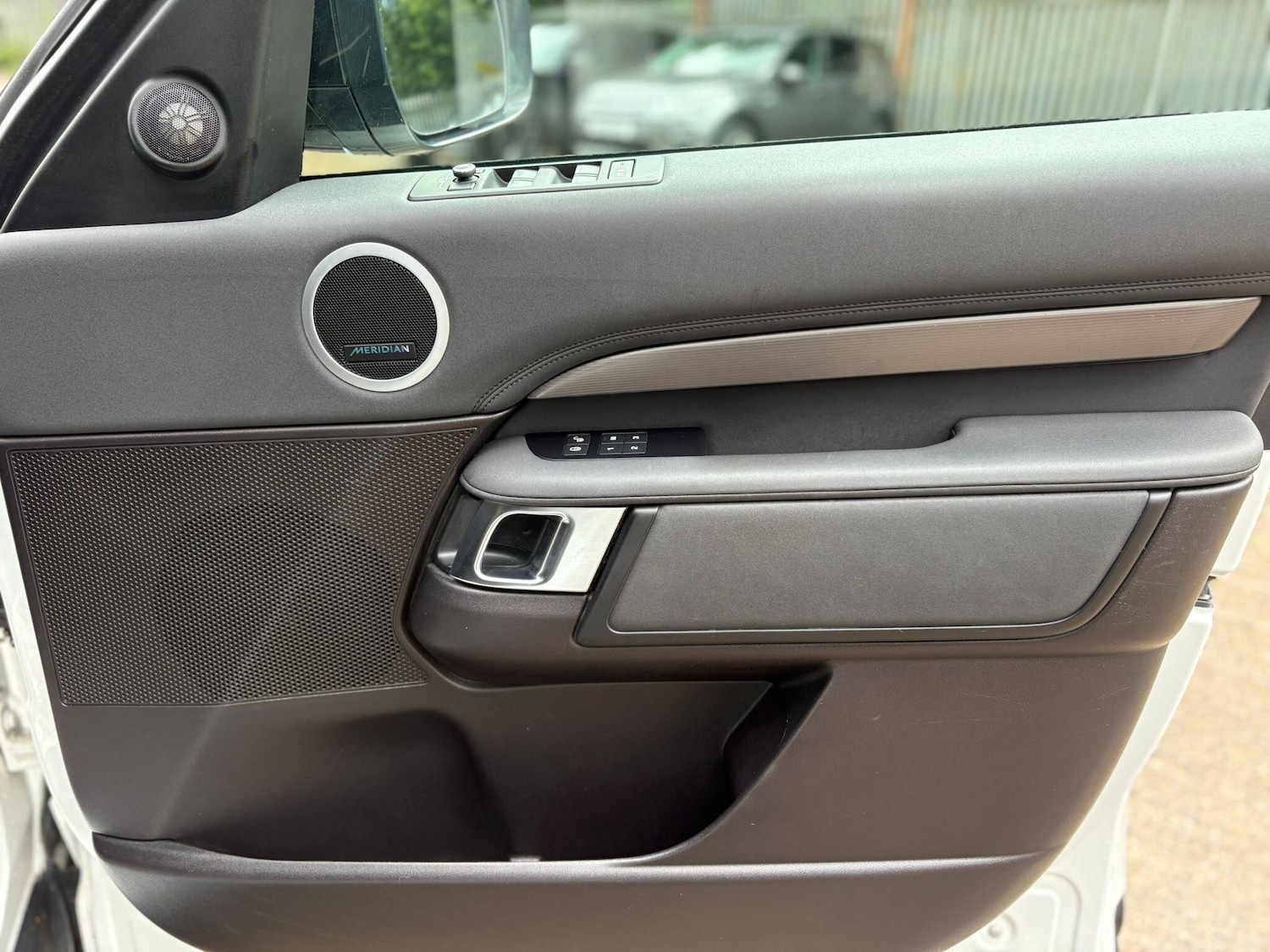 Used Land Rover Discovery 2019 for sale - 77559264: Photo 34