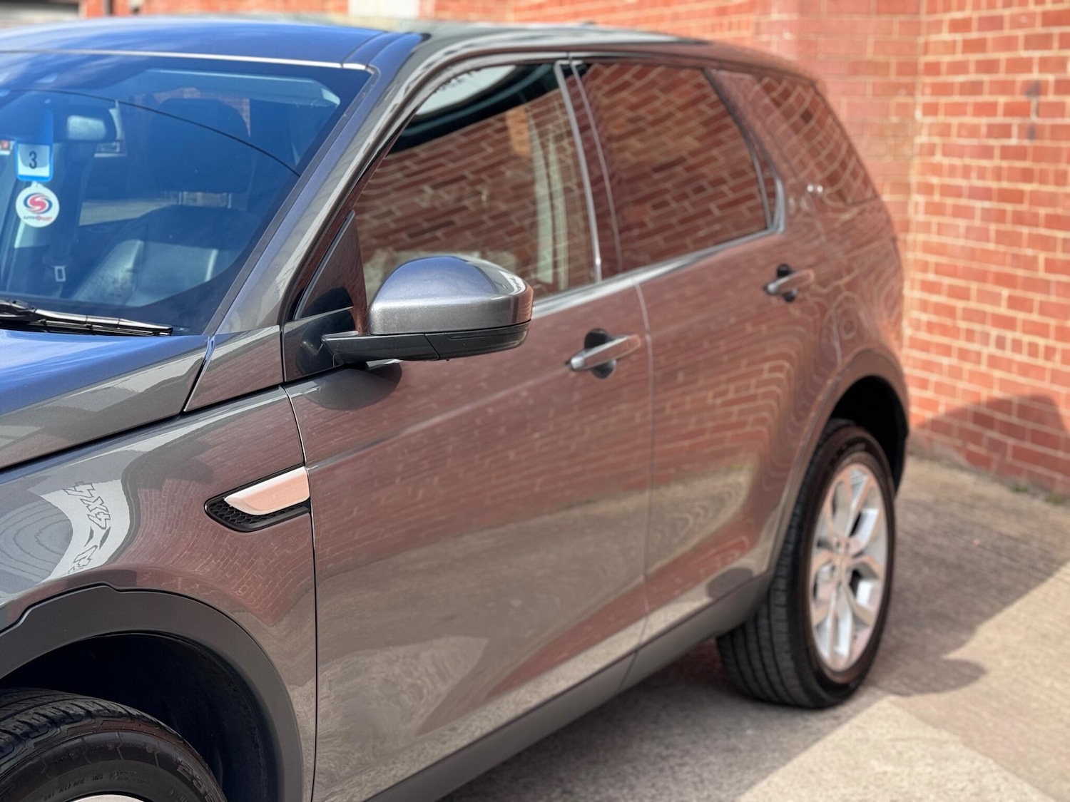 Used Land Rover Discovery Sport 2017 for sale - 76898420: Photo 10