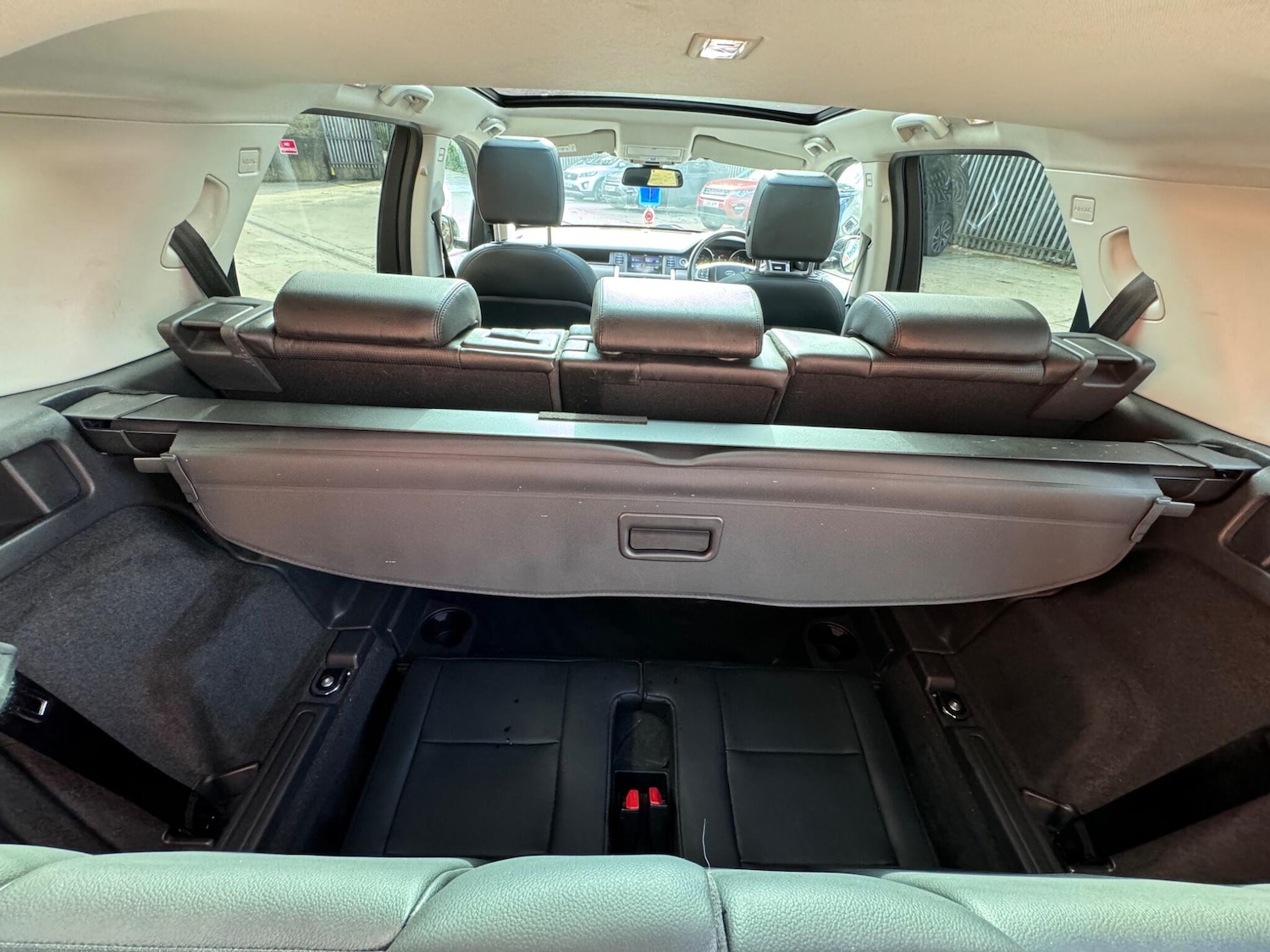 Used Land Rover Discovery Sport 2017 for sale - 76898420: Photo 15