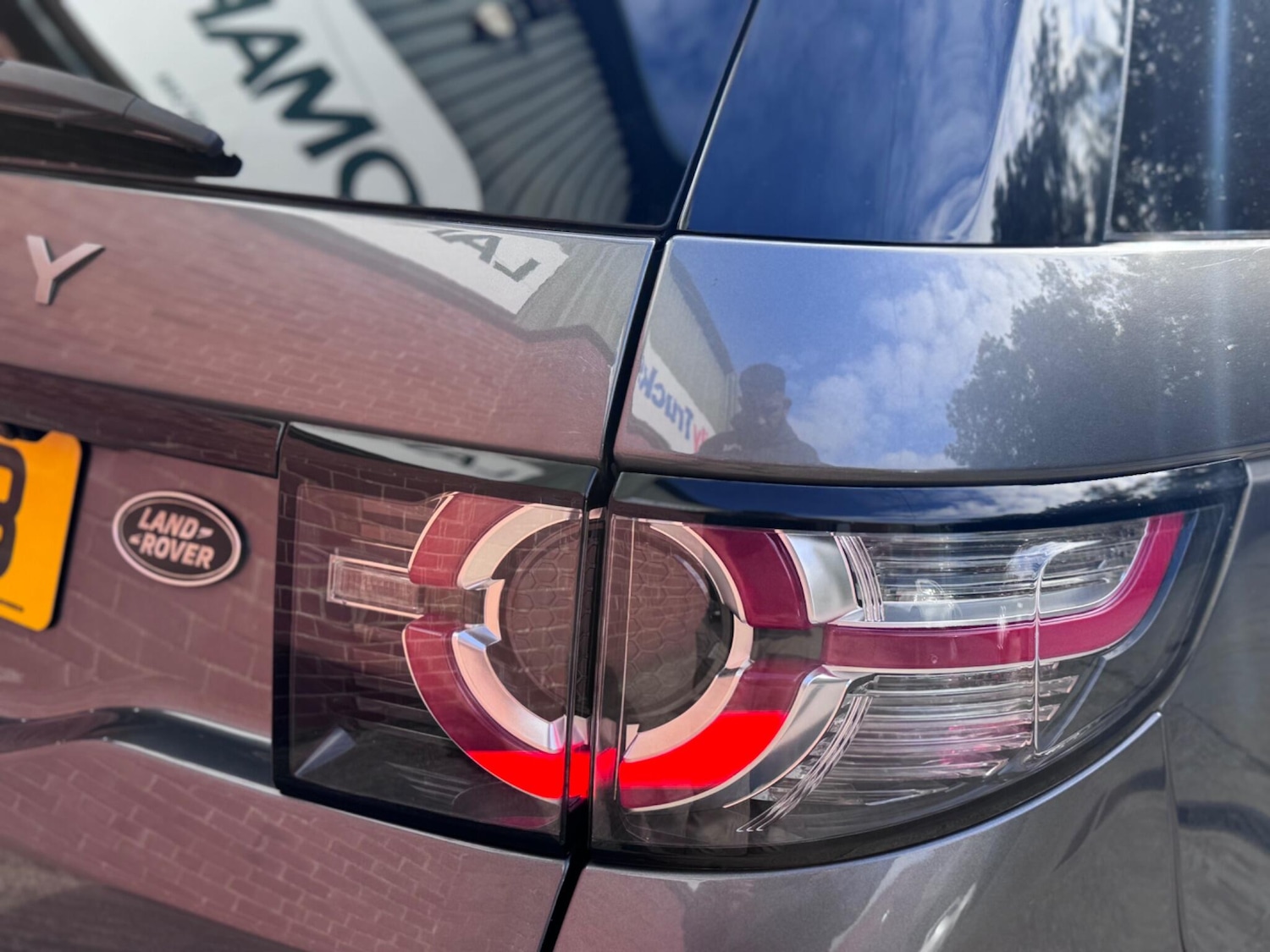 Used Land Rover Discovery Sport 2017 for sale - 76898420: Photo 17