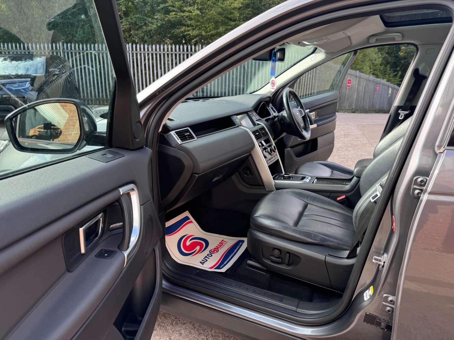 Used Land Rover Discovery Sport 2017 for sale - 76898420: Photo 18