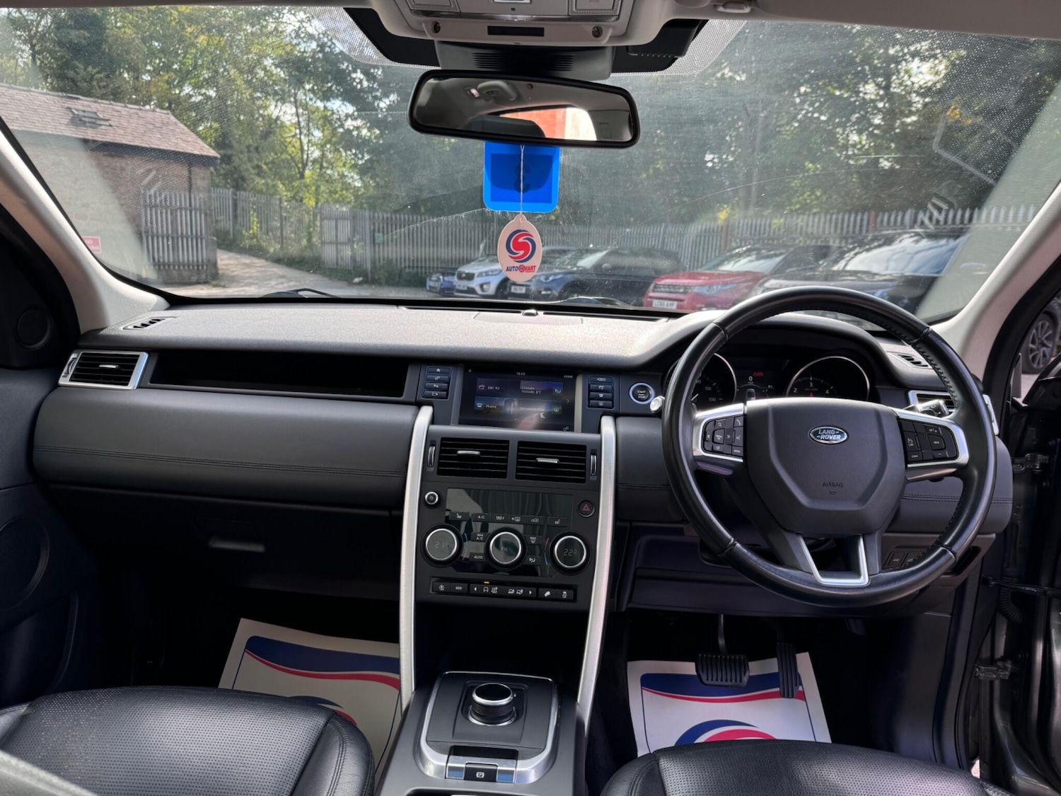 Used Land Rover Discovery Sport 2017 for sale - 76898420: Photo 26