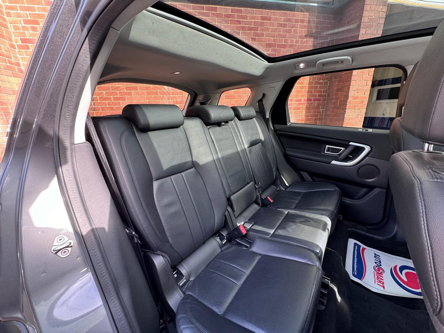 Used Land Rover Discovery Sport 2017 for sale - 76898420: Photo 29