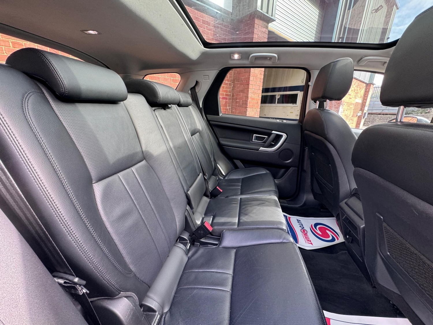 Used Land Rover Discovery Sport 2017 for sale - 76898420: Photo 38