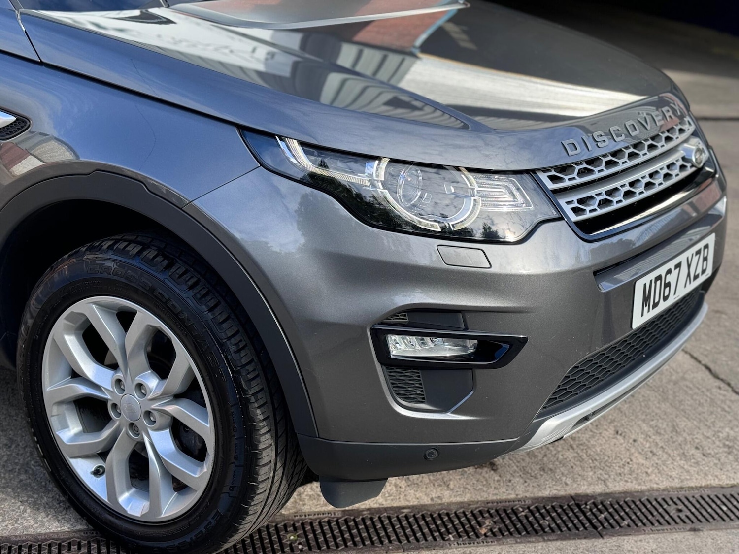 Used Land Rover Discovery Sport 2017 for sale - 76898420: Photo 6