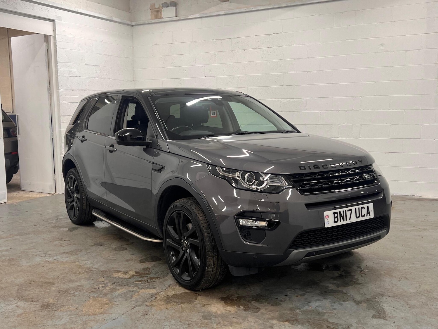 Used Land Rover Discovery Sport 2017 for sale - 76839447: Photo 1